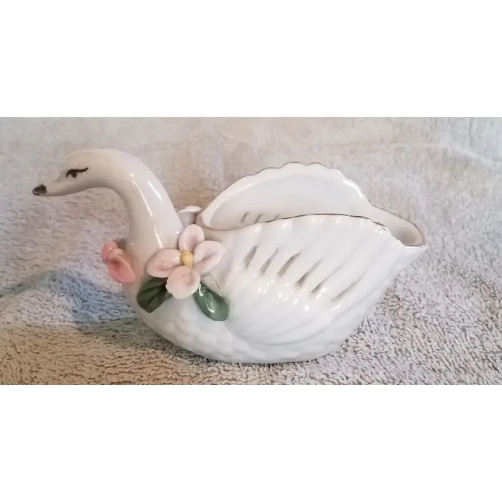 Vintage Swan Trinket Dish with flowers‎